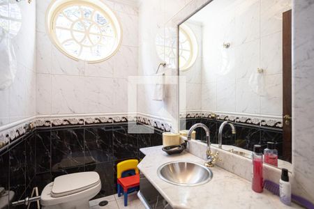 Casa para alugar com 300m², 3 quartos e 4 vagas Casa para alugar com 300m², 3 quartos e 4 vagasLavabo