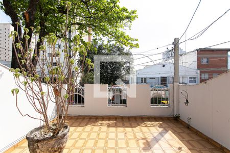 Casa à venda com 120m², 2 quartos e 1 vaga Casa à venda com 120m², 2 quartos e 1 vagaVaranda do Quarto 2