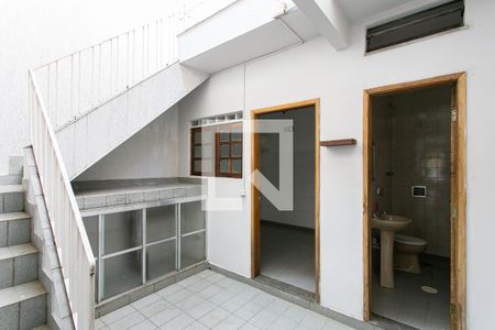 Casa à venda com 120m², 2 quartos e 1 vaga Casa à venda com 120m², 2 quartos e 1 vagaQuintal