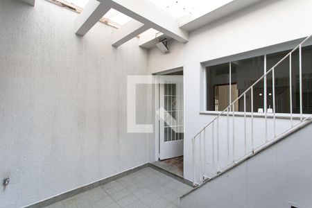 Casa à venda com 120m², 2 quartos e 1 vaga Casa à venda com 120m², 2 quartos e 1 vagaQuintal