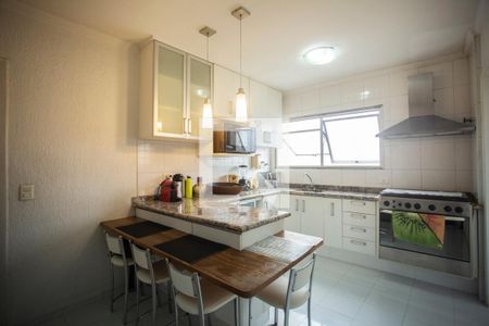 Apartamento à venda com 140m², 3 quartos e 2 vagas Apartamento à venda com 140m², 3 quartos e 2 vagasCozinha