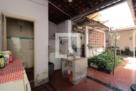 Casa à venda com 210m², 3 quartos e 4 vagasÁrea de Serviço