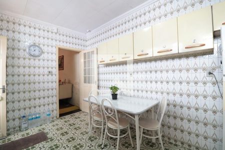 Casa à venda com 210m², 3 quartos e 4 vagasCozinha 