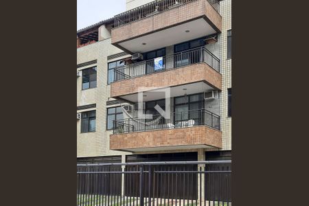 Apartamento à venda com 100m², 2 quartos e 2 vagas Apartamento à venda com 100m², 2 quartos e 2 vagasFachada - faixa