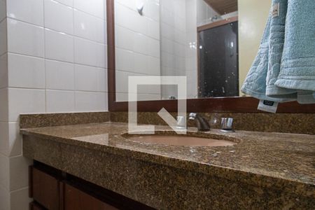 Apartamento à venda com 100m², 2 quartos e 2 vagas Apartamento à venda com 100m², 2 quartos e 2 vagasBanheiro social