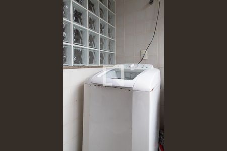 Apartamento à venda com 100m², 2 quartos e 2 vagas Apartamento à venda com 100m², 2 quartos e 2 vagasÁrea de serviço