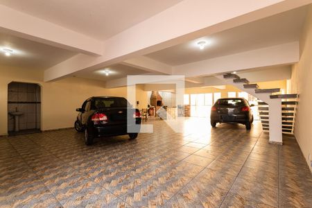 Casa à venda com 300m², 3 quartos e sem vaga Casa à venda com 300m², 3 quartos e sem vagaGaragem