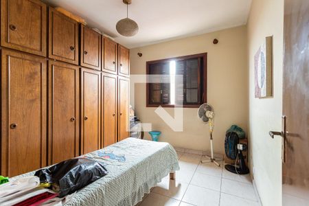 Casa à venda com 300m², 3 quartos e sem vaga Casa à venda com 300m², 3 quartos e sem vagaQuarto