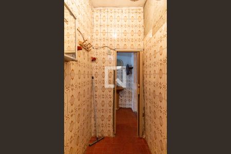 Casa à venda com 126m², 2 quartos e 1 vagaBanheiro