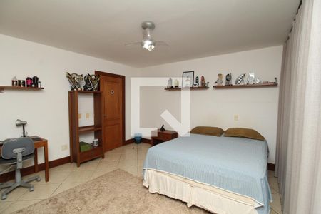 Casa à venda com 769m², 5 quartos e 4 vagasSuíte 2