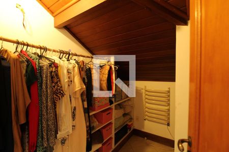 Casa à venda com 769m², 5 quartos e 4 vagasSotão 