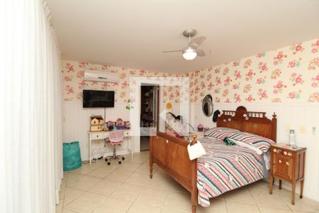 Casa à venda com 769m², 5 quartos e 4 vagasSuíte 4