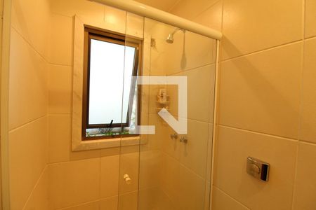 Casa à venda com 769m², 5 quartos e 4 vagasBanheiro de Serviço 