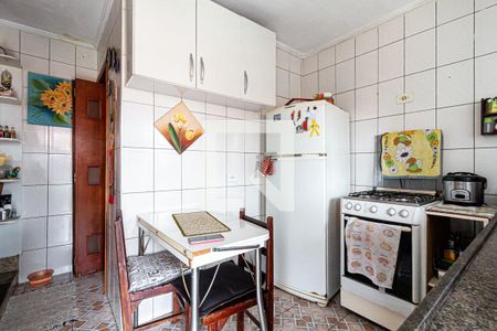Casa à venda com 500m², 4 quartos e 4 vagas Casa à venda com 500m², 4 quartos e 4 vagasCozinha 2