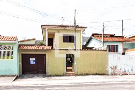 Casa à venda com 500m², 4 quartos e 4 vagas Casa à venda com 500m², 4 quartos e 4 vagasFachada