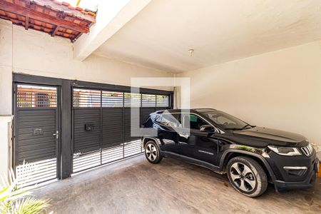 Casa à venda com 211m², 3 quartos e 2 vagas Casa à venda com 211m², 3 quartos e 2 vagasGaragem