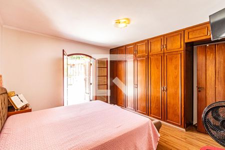 Casa à venda com 211m², 3 quartos e 2 vagas Casa à venda com 211m², 3 quartos e 2 vagasSuite 01