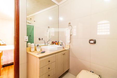 Casa à venda com 211m², 3 quartos e 2 vagas Casa à venda com 211m², 3 quartos e 2 vagasSuite 01 - Banheiro