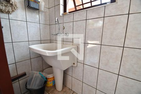 Casa à venda com 340m², 4 quartos e 2 vagasÁrea de Serviço