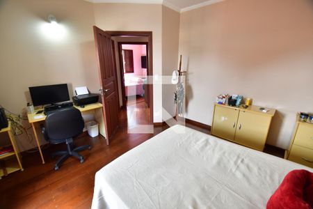 Casa à venda com 340m², 4 quartos e 2 vagasQuarto 3