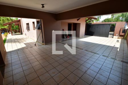 Casa à venda com 340m², 4 quartos e 2 vagasGaragem