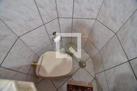 Casa à venda com 340m², 4 quartos e 2 vagasLavabo