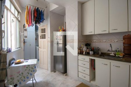 Apartamento à venda com 90m², 3 quartos e sem vagaCozinha