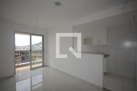 Sala de apartamento para alugar com 2 quartos, 57m² em Vila da Penha, Rio de Janeiro