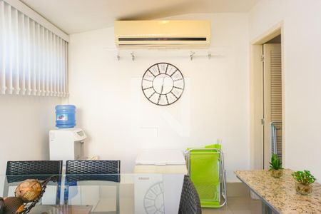 Casa de condomínio à venda com 320m², 6 quartos e 3 vagas Casa de condomínio à venda com 320m², 6 quartos e 3 vagasÁrea Gourmet