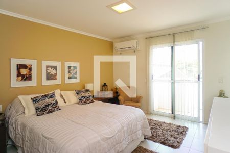 Casa de condomínio à venda com 320m², 6 quartos e 3 vagas Casa de condomínio à venda com 320m², 6 quartos e 3 vagasSuíte 1