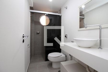 Banheiro de apartamento à venda com 1 quarto, 70m² em Vila Buarque, São Paulo