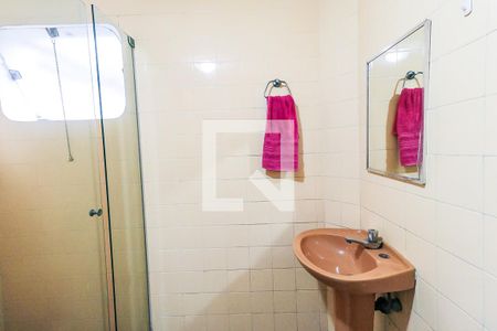 Casa à venda com 320m², 3 quartos e 5 vagas Casa à venda com 320m², 3 quartos e 5 vagasBanheiro Atelier