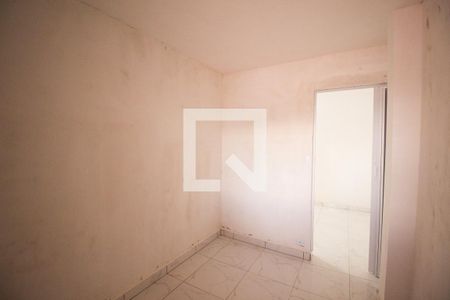 Quarto 1 de casa para alugar com 2 quartos, 52m² em Vila Carmosina, São Paulo