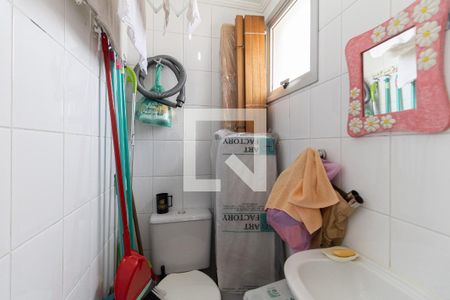 Apartamento à venda com 73m², 3 quartos e 2 vagas Apartamento à venda com 73m², 3 quartos e 2 vagasBanheiro de Serviço