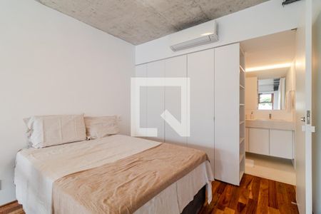 Suíte de apartamento para alugar com 1 quarto, 43m² em Jardim das Bandeiras, São Paulo