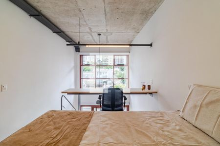 Quarto de apartamento à venda com 1 quarto, 43m² em Jardim das Bandeiras, São Paulo