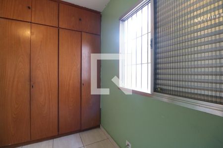 Casa à venda com 243m², 3 quartos e 2 vagasQuarto 2