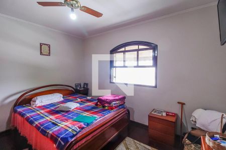 Casa à venda com 432m², 4 quartos e 8 vagasSuíte 1