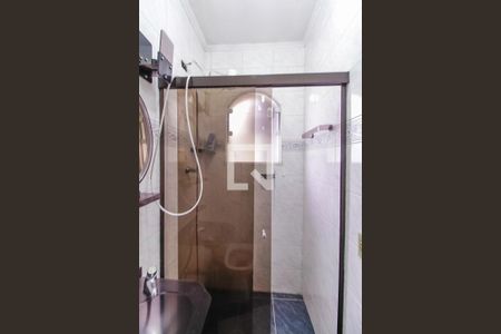 Casa à venda com 432m², 4 quartos e 8 vagasBanheiro da Suíte 2