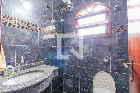 Casa à venda com 432m², 4 quartos e 8 vagasBanheiro 