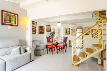 Apartamento à venda com 320m², 4 quartos e 2 vagas Apartamento à venda com 320m², 4 quartos e 2 vagasSala