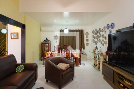 Apartamento à venda com 320m², 4 quartos e 2 vagas Apartamento à venda com 320m², 4 quartos e 2 vagasSala