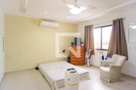 Apartamento à venda com 320m², 4 quartos e 2 vagas Apartamento à venda com 320m², 4 quartos e 2 vagasSuíte 2