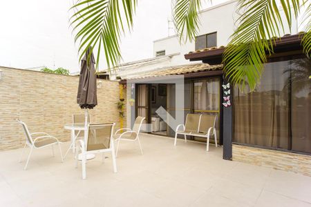 Apartamento à venda com 320m², 4 quartos e 2 vagas Apartamento à venda com 320m², 4 quartos e 2 vagasVaranda da Sala