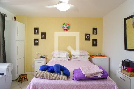 Apartamento à venda com 320m², 4 quartos e 2 vagas Apartamento à venda com 320m², 4 quartos e 2 vagasSuíte 1