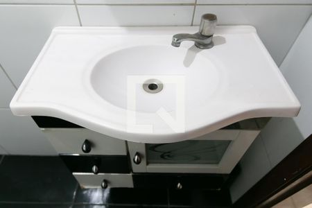 Casa à venda com 172m², 3 quartos e 2 vagas Casa à venda com 172m², 3 quartos e 2 vagasDetalhe banheiro