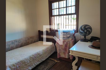 Casa à venda com 541m², 4 quartos e 6 vagasQuarto de Serviço