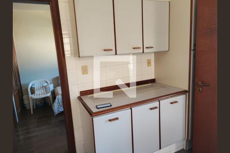 Casa à venda com 541m², 4 quartos e 6 vagasÁrea de Serviço