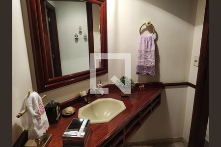 Casa à venda com 541m², 4 quartos e 6 vagasLavabo