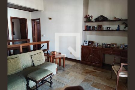 Casa à venda com 541m², 4 quartos e 6 vagasMezanino 